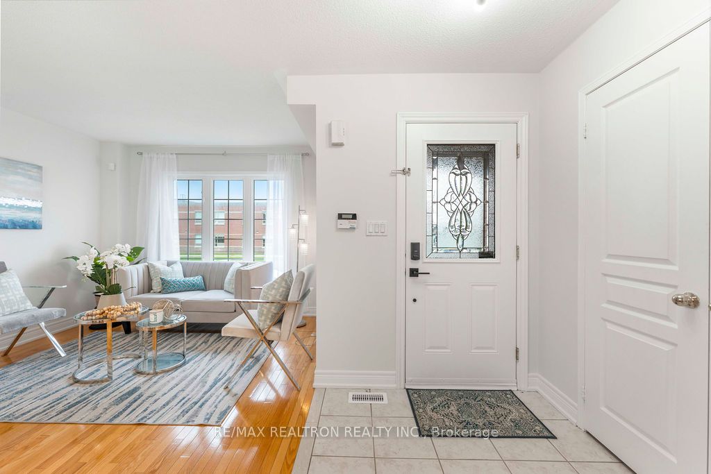 2334 Bur Oak Avenue, Markham, ON, L6E 1L6 photo 3