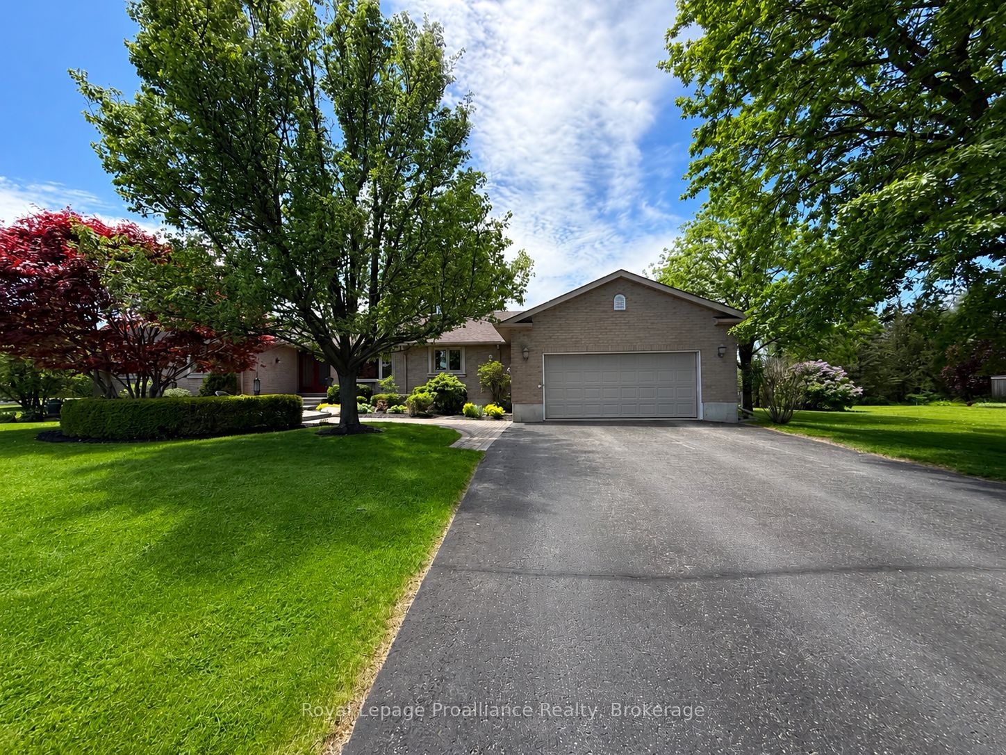 100 Bay Breeze Street, Prince Edward County, ON, K8N 0L4