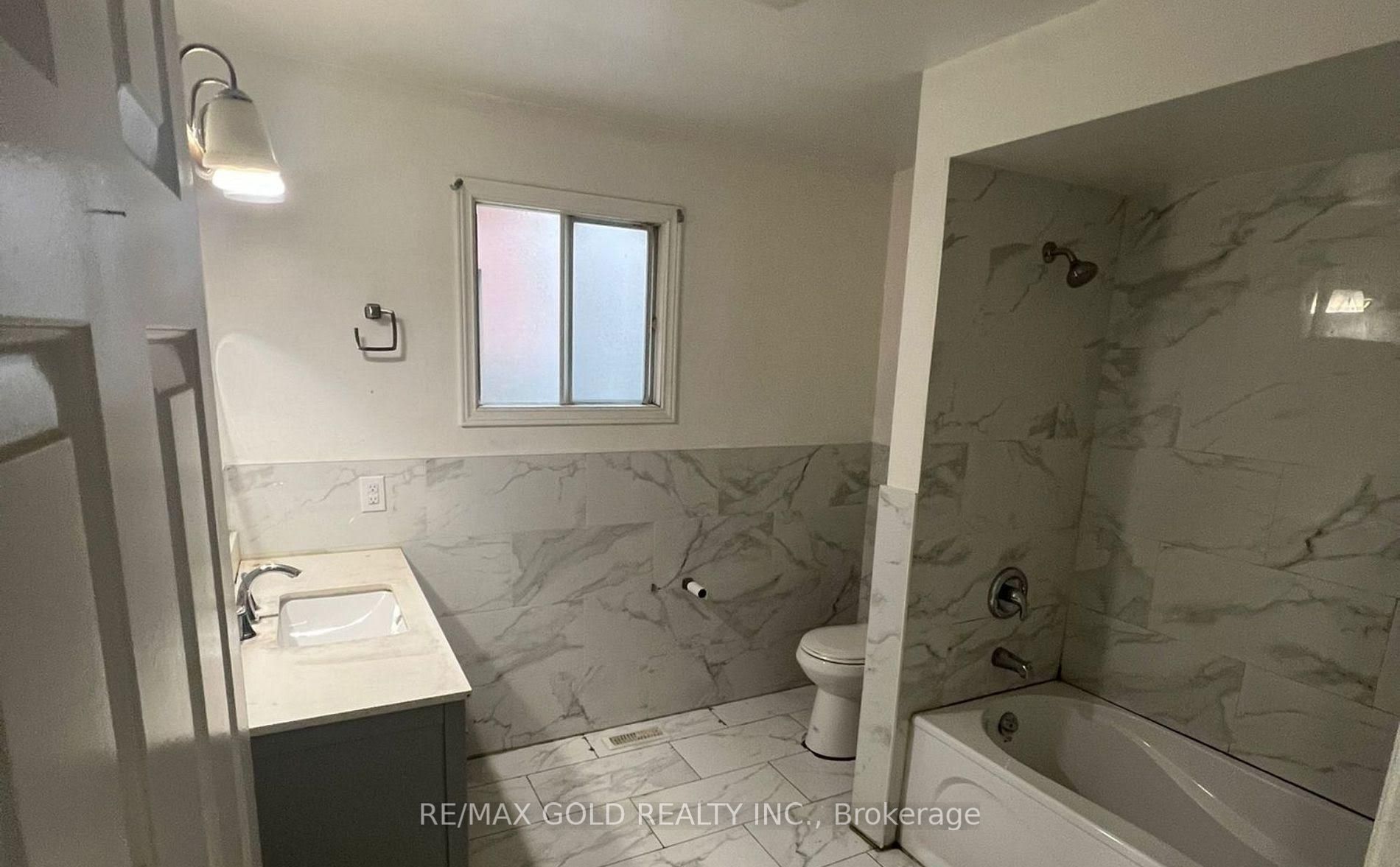 43 Moore Street, Brampton, ON, L6X 1V2 photo 5