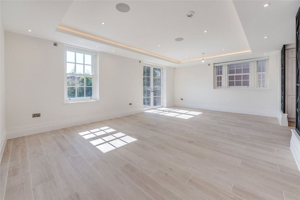 Additional image 6 of 2 bed flat for saleWatford Road, Radlett, Hertfordshire WD7