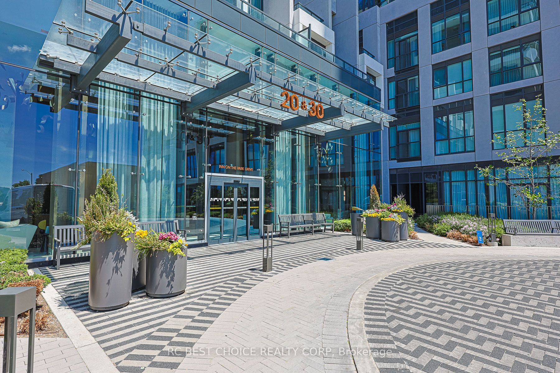 Additional image 3 of 3309-30 Inn On The Park Drive, Toronto, ON, M3C 0P8