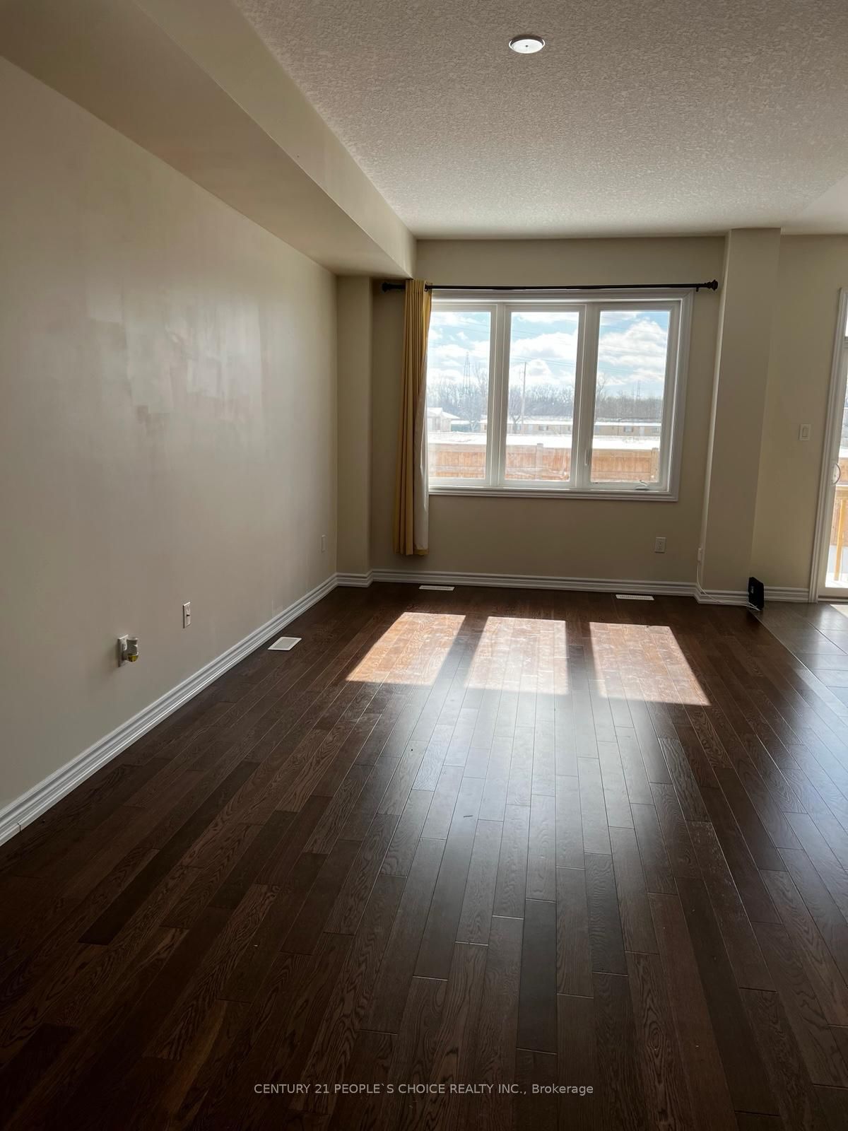 216 Explorer Way, Thorold, ON, L2V 0K2 photo 5
