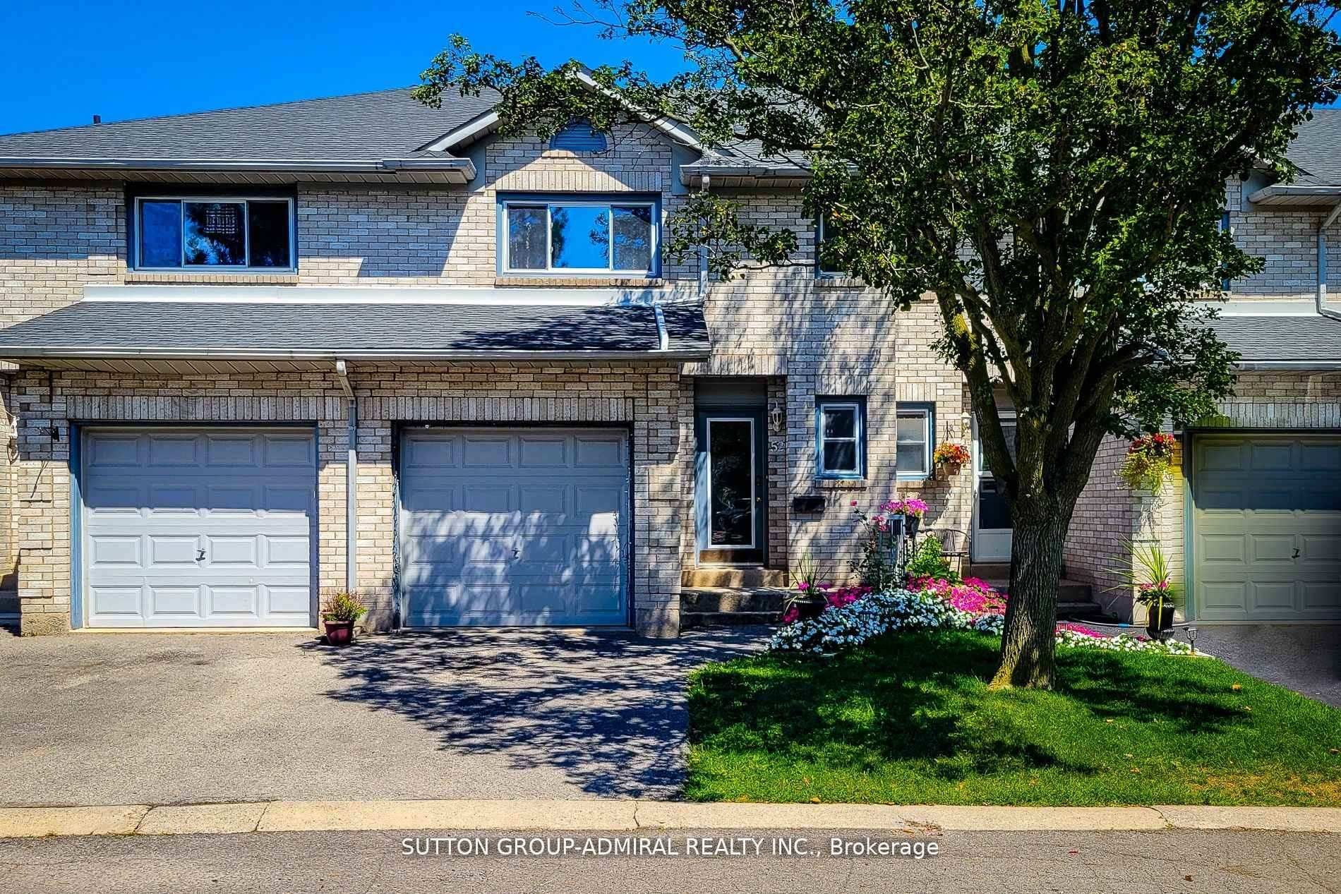 52-2 Royalwood Court, Hamilton, ON, L8E 4Z1