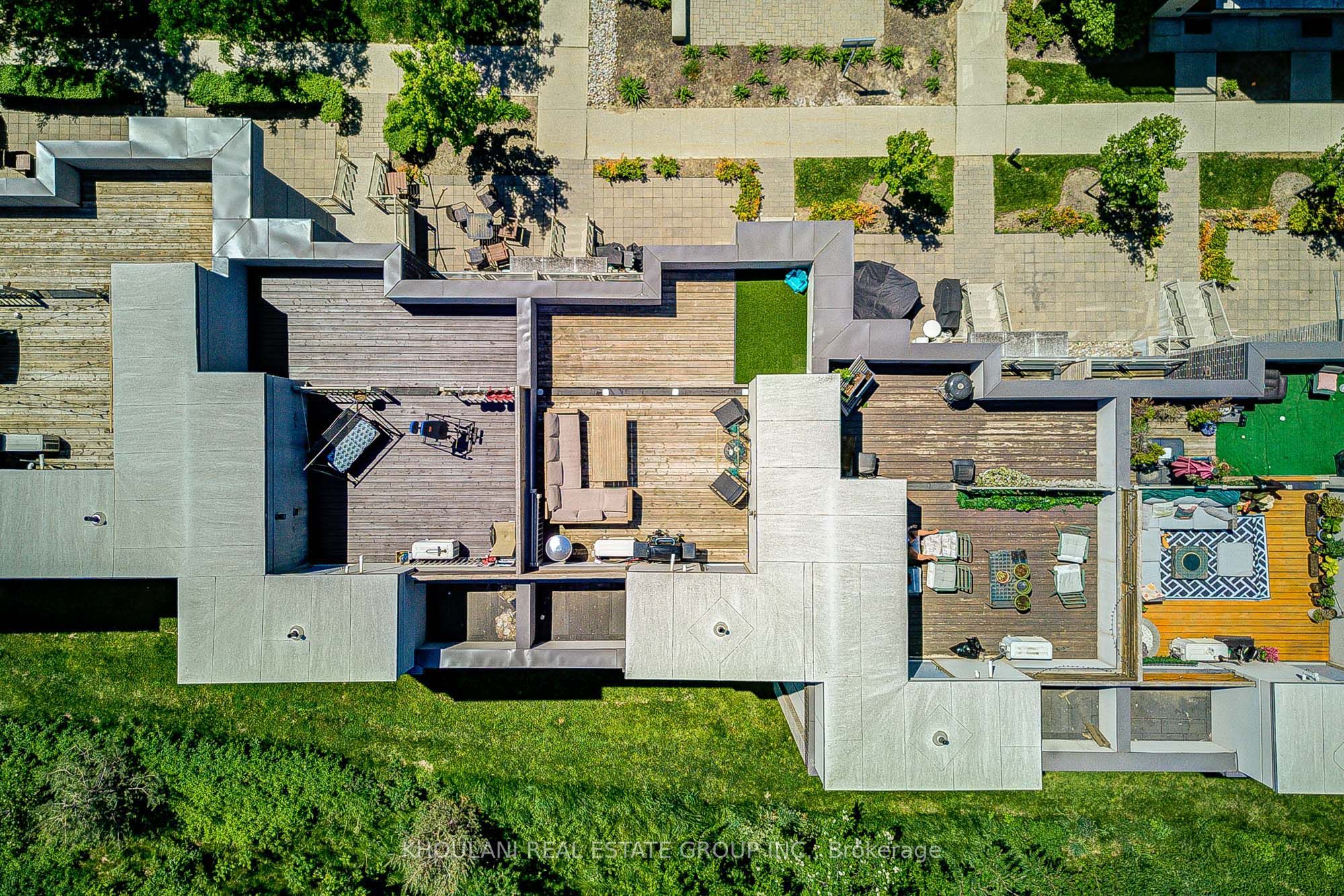 Additional image 4 of 240-11 Applewood Lane, Toronto, ON, M9C 0C1