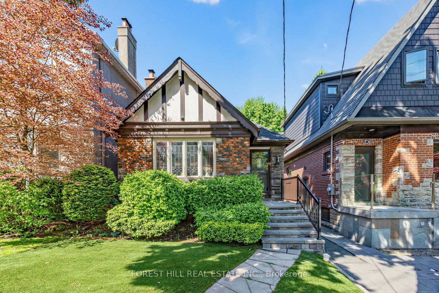 138 Castlewood Road, Toronto, ON, M5N 2L6