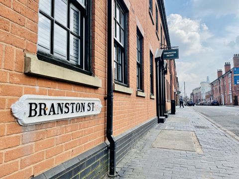 Branston Mews, 127 Branston Street B18