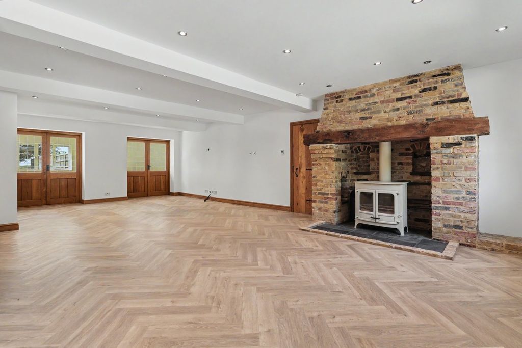 Additional image 15 of 5 bed detached house for saleShopland Hall Road, Rochford SS4