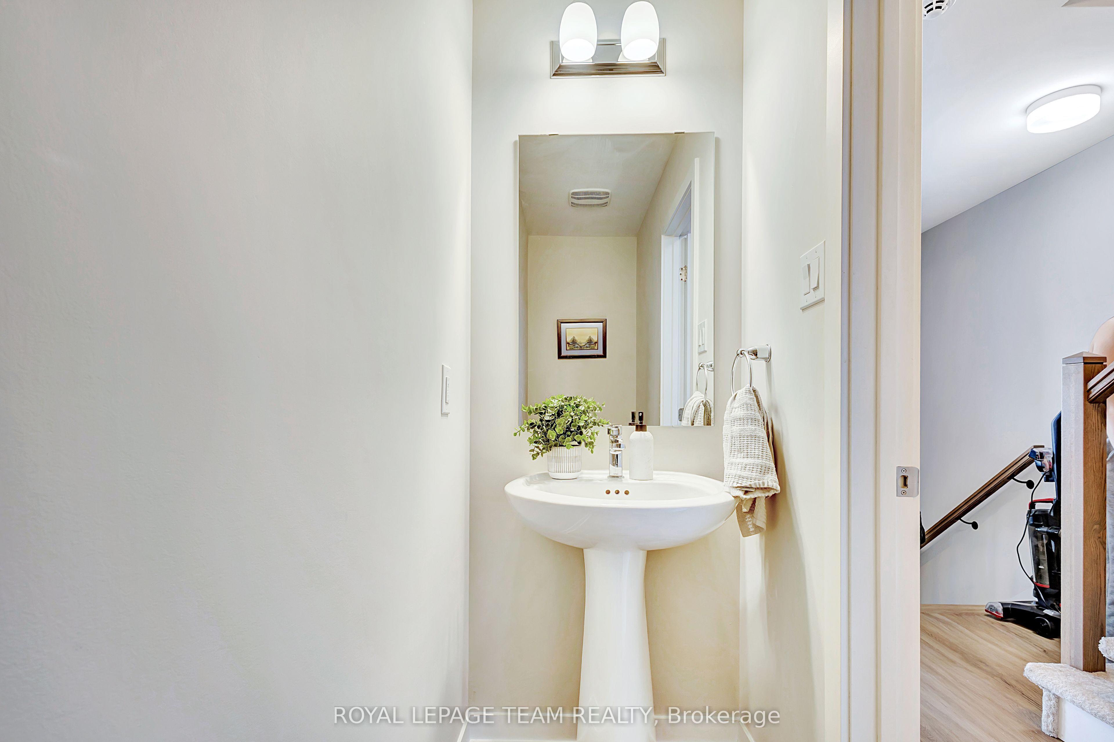 Additional image 4 of 218 Lillian Freiman Private, Ottawa, ON, K2J 7K8