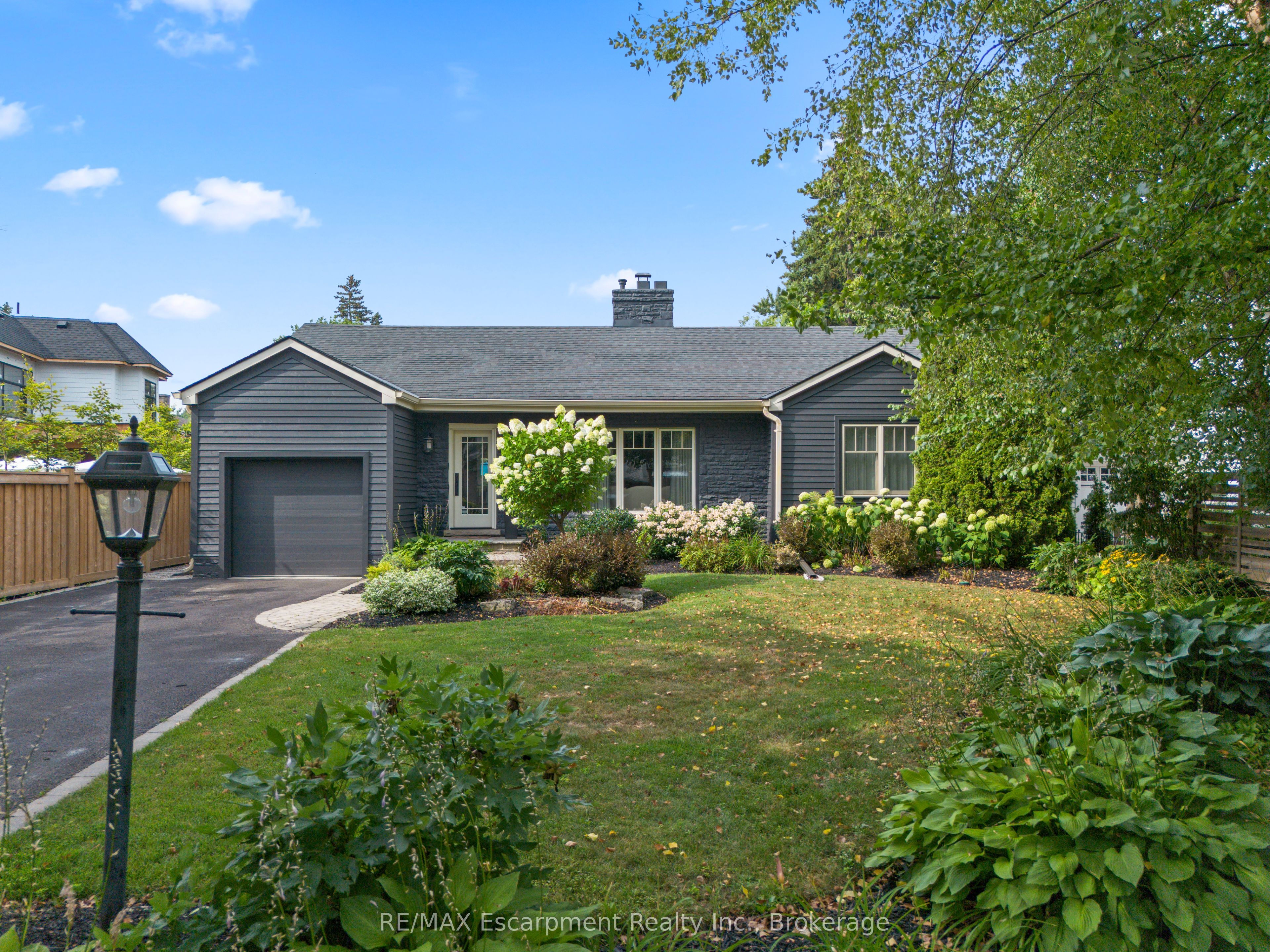 278 Carolyn Drive, Oakville, ON, L6K 3M6