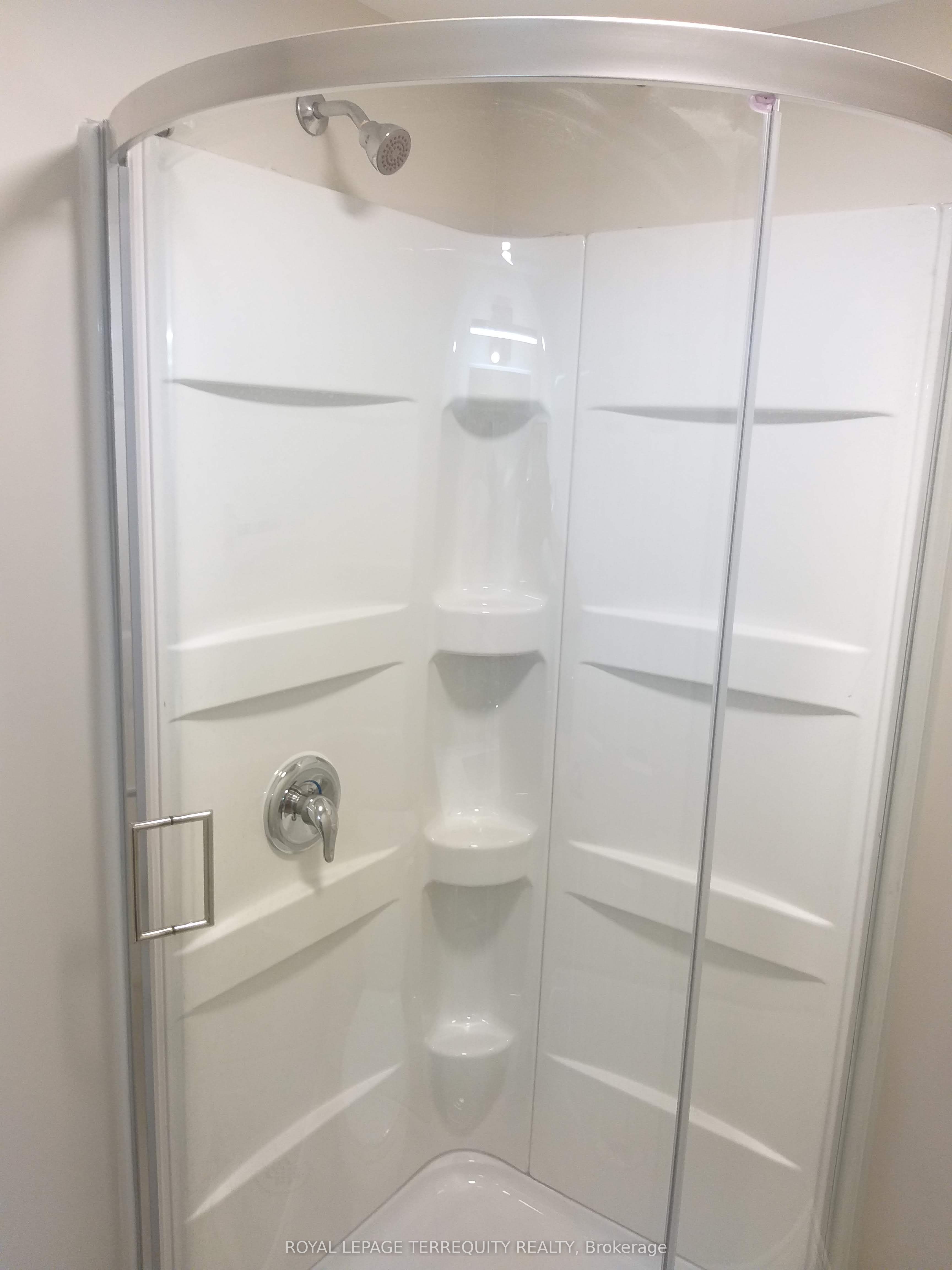 Additional image 6 of Basement-460 Chieftan Circle, Mississauga, ON, L4Z 3A6