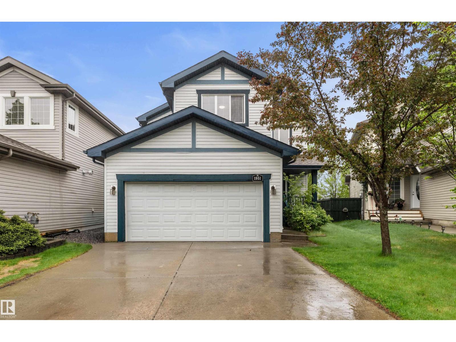 1951 120 Street SW, Edmonton, AB, T6W0A8