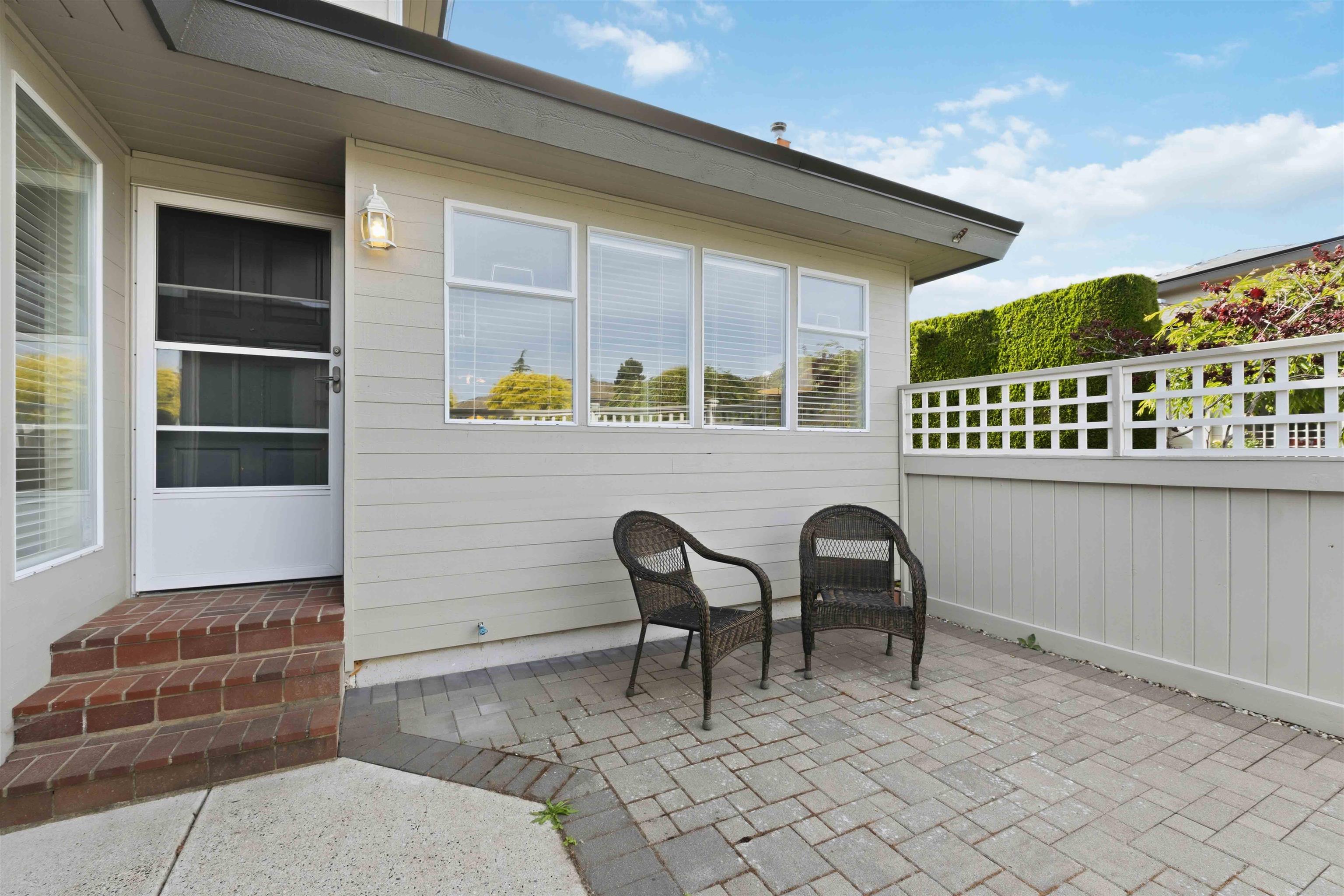 Additional image 3 of 2-14227 18a Avenue, Surrey, BC, V4A 7N8
