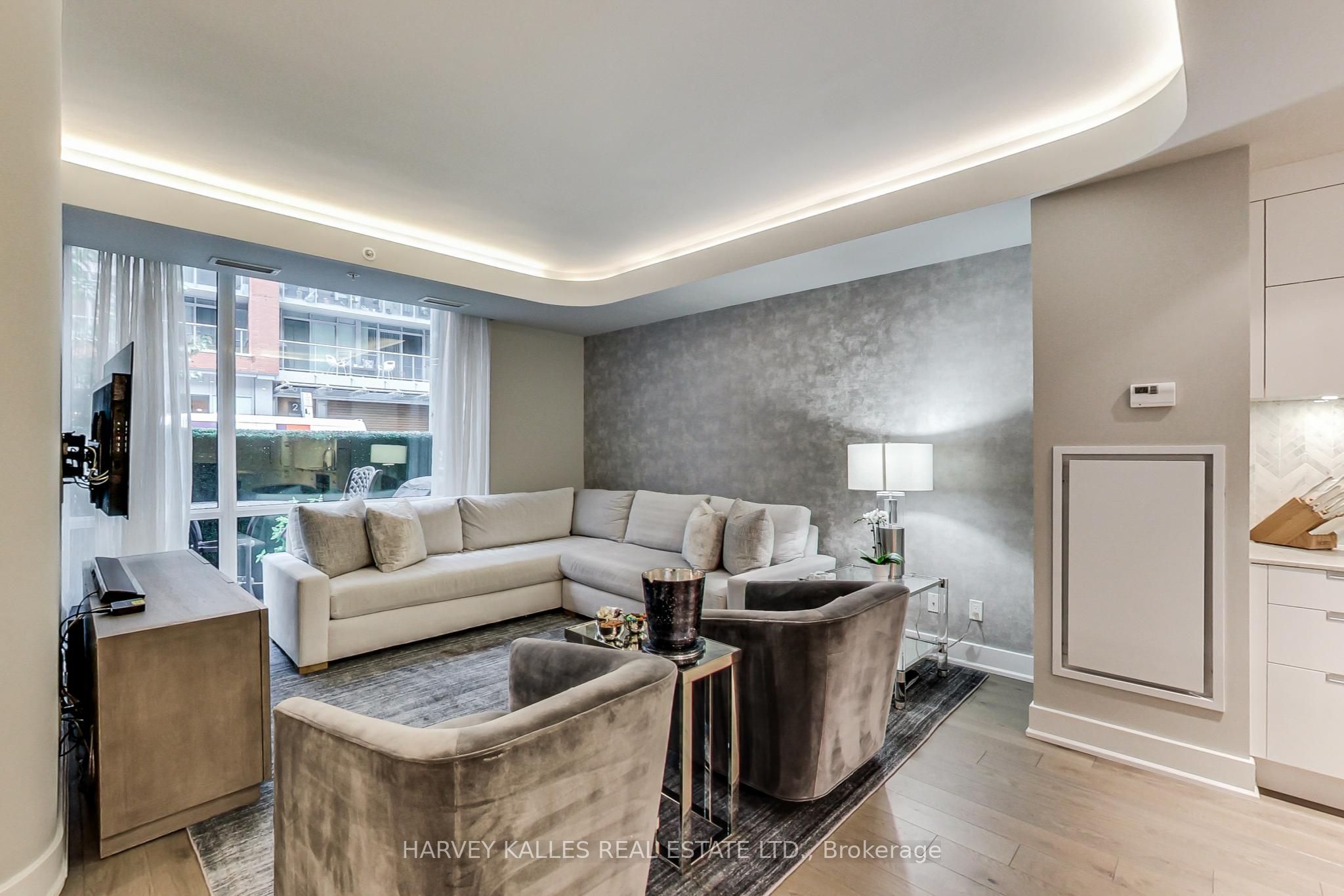 TH24-30 Nelson Street, Toronto, ON, M5V 0H5 photo 5