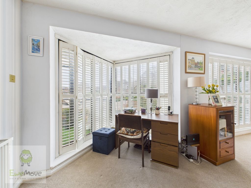 Additional image 8 of 2 bed flat for saleSeaford Court, Shorts Reach, Esplanade, Rochester ME1