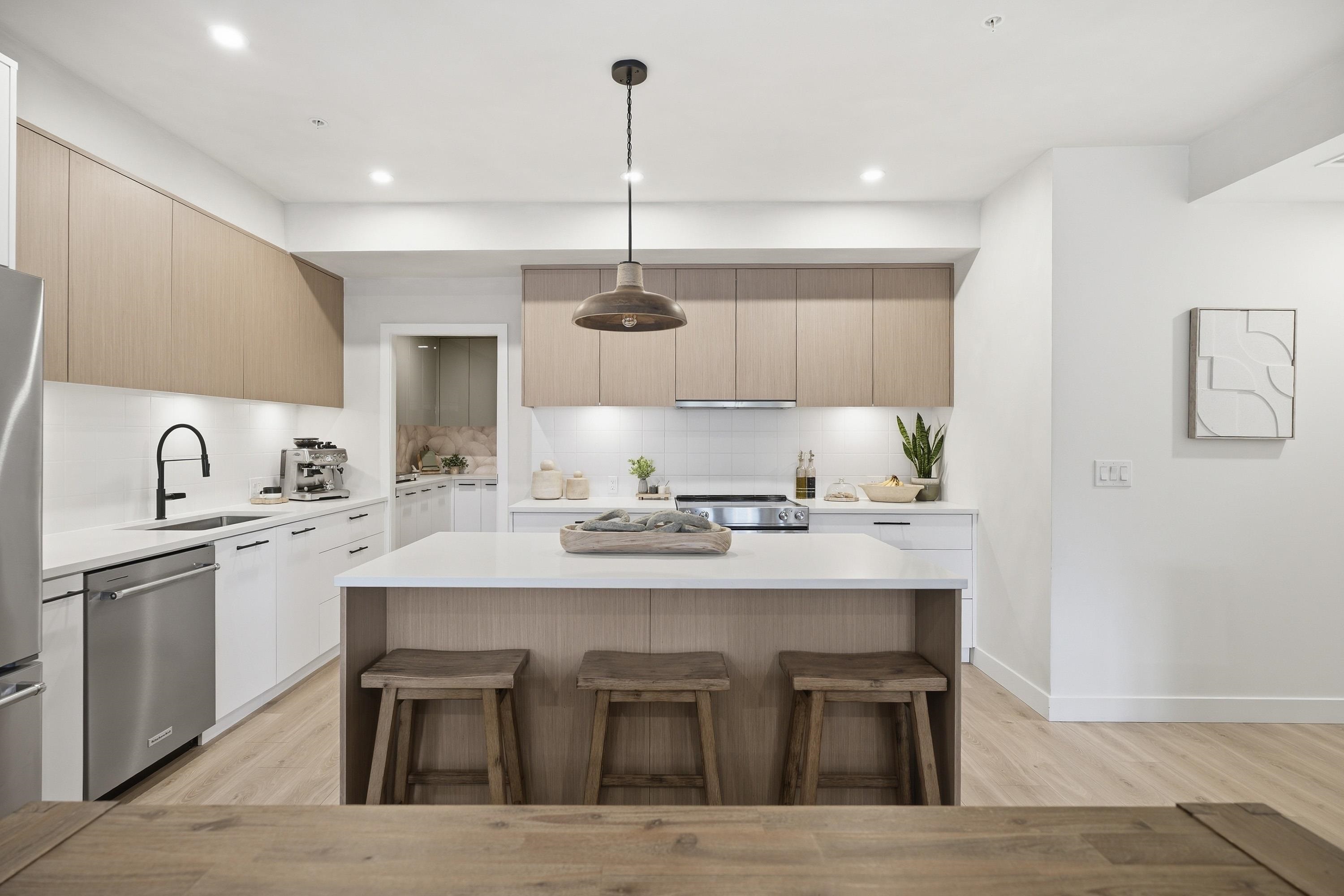 Additional image 5 of 338-2635 King George Boulevard, Surrey, BC, V4P 0H7