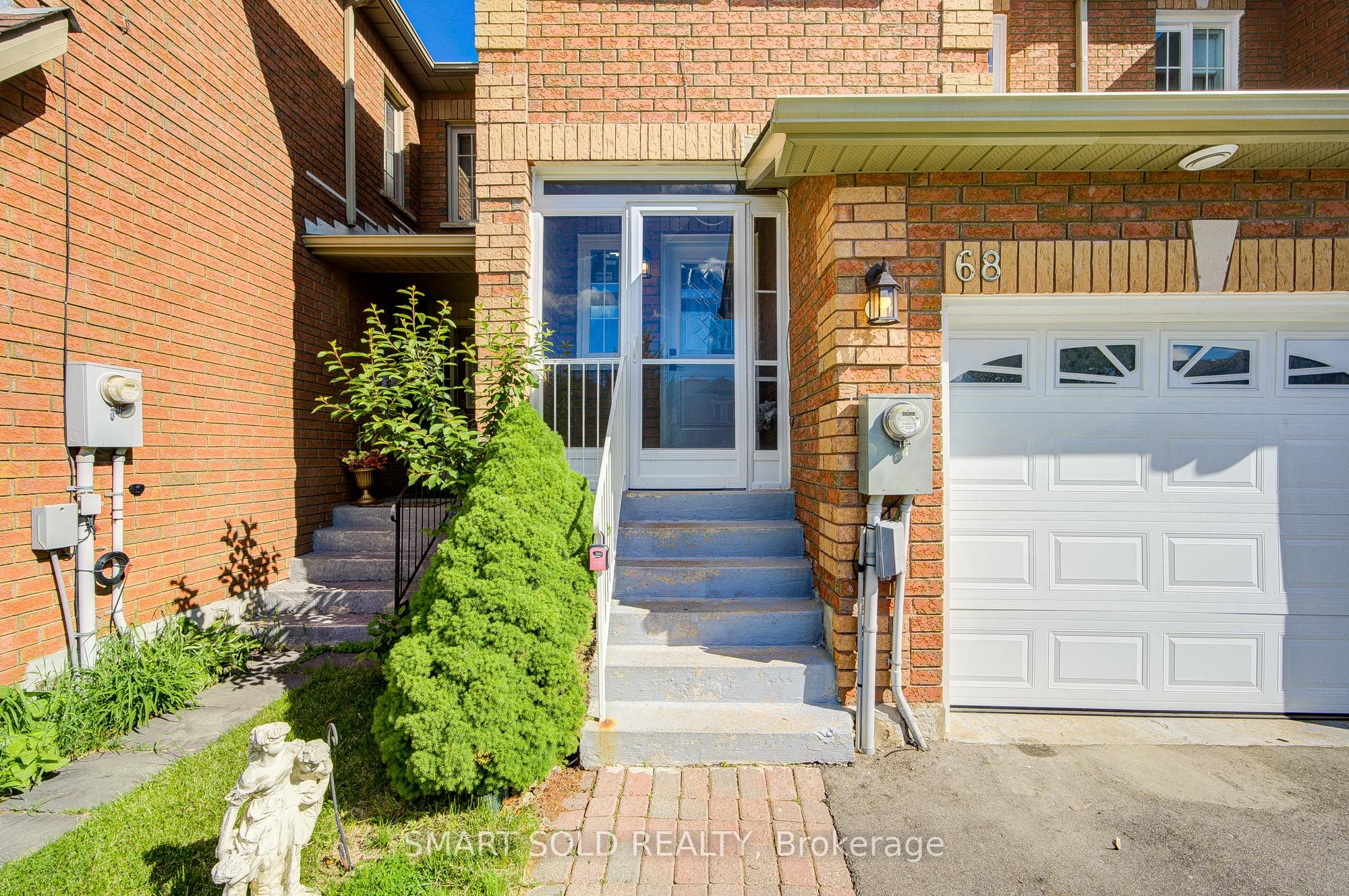 68 Denton Circle, Vaughan, ON, L6A 2N4 photo 3
