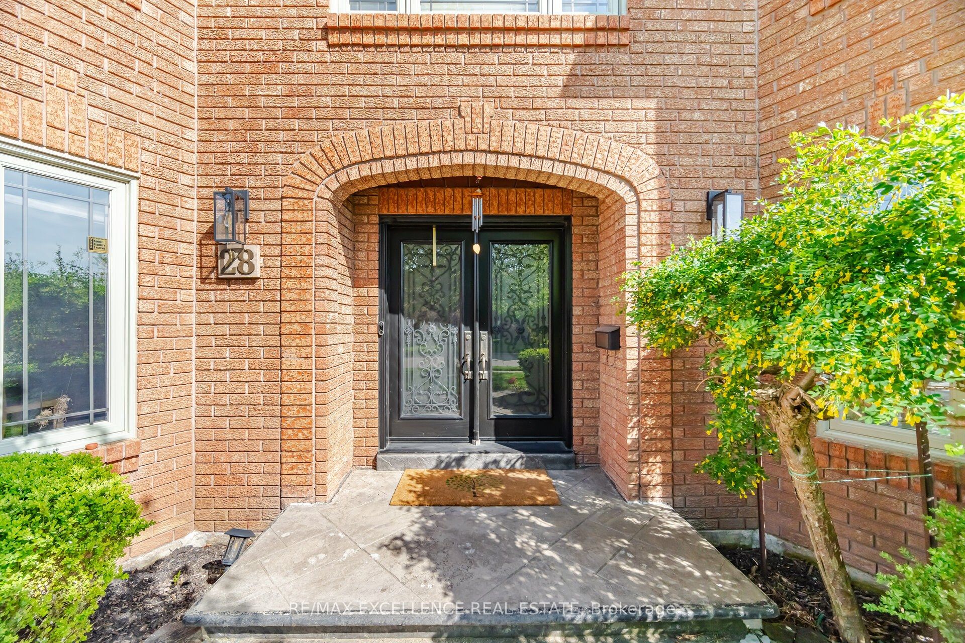 28 Ridelle Court, Brampton, ON, L6Z 4M2 photo 3