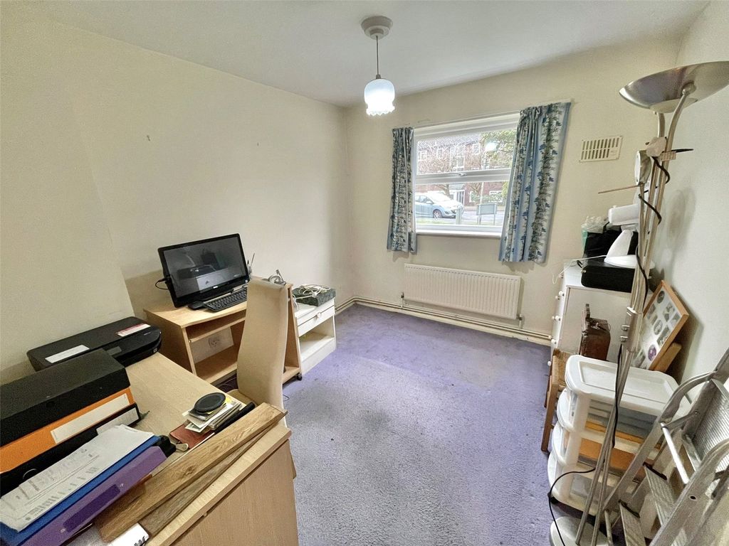 Additional image 6 of 2 bed flat for saleSherland Court, The Dell, Radlett, Hertfordshire WD7