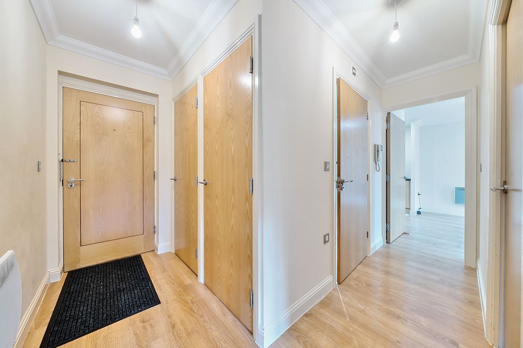 Additional image 7 of 2 bed flat for saleWharf Lane, Rickmansworth WD3
