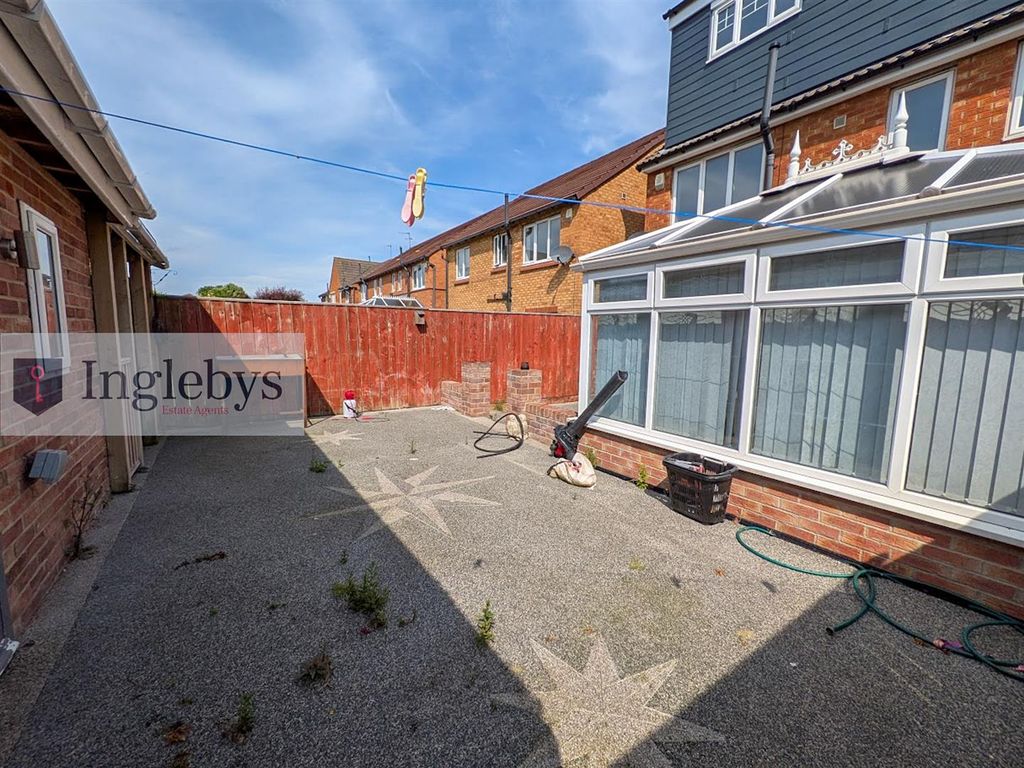 Additional image 17 of 5 bed semi-detached house for saleTrevose Close, Redcar TS10