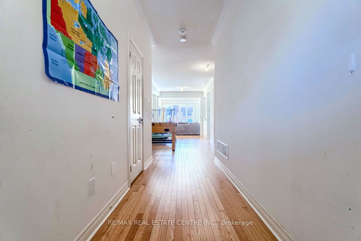 1193 Kettering Drive, Oshawa, ON, L1K 1A6 photo 2