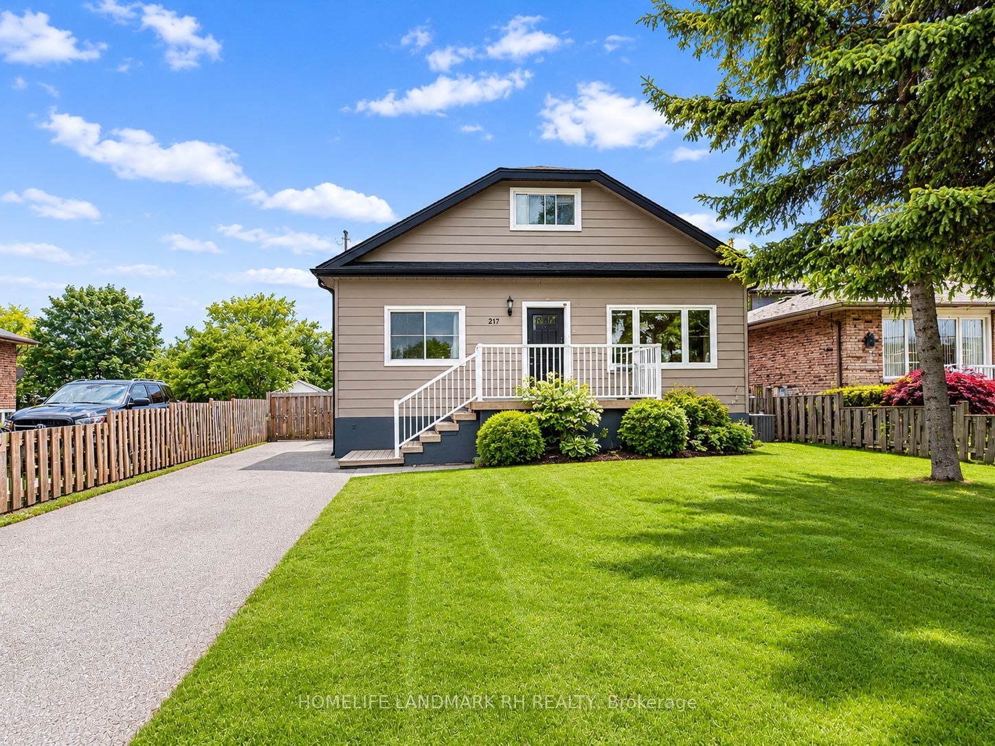 217 Limeridge Road W, Hamilton, ON, L9C 2V4 photo 2
