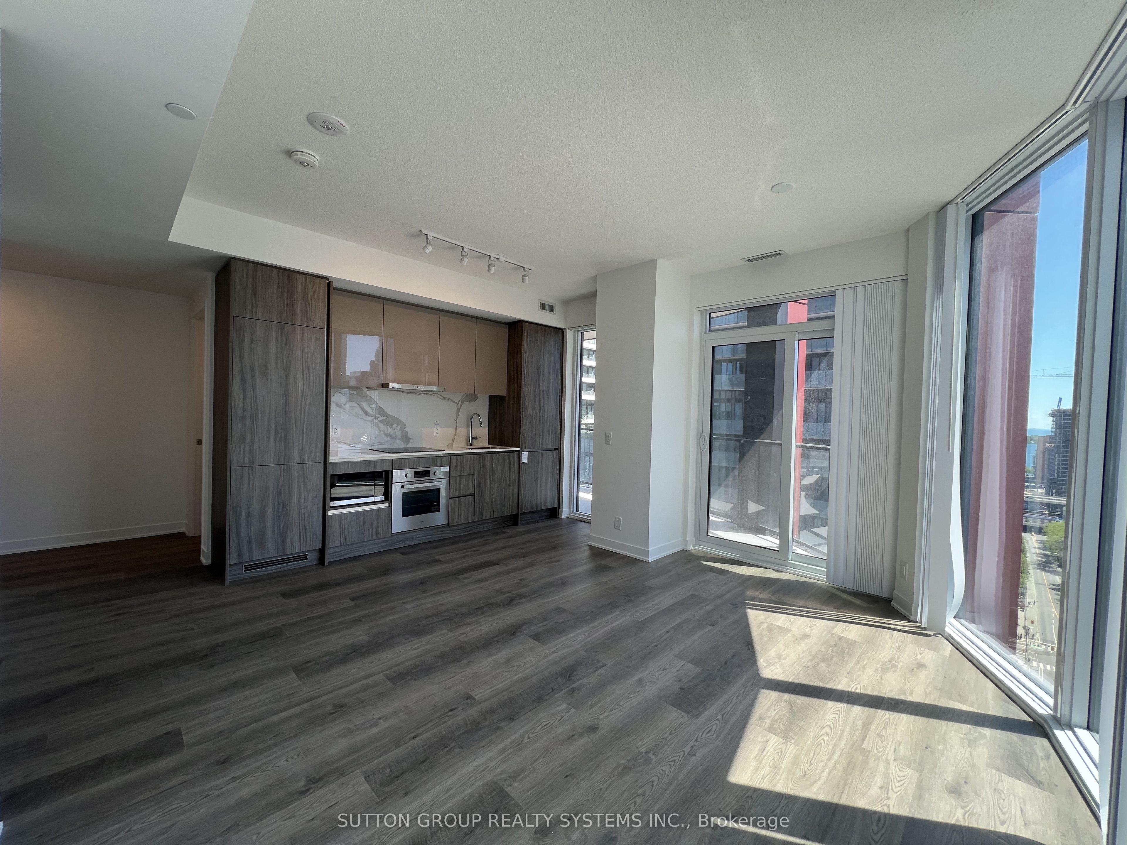 2210-180 Front Street E, Toronto, ON, M5A 0A9 photo 5