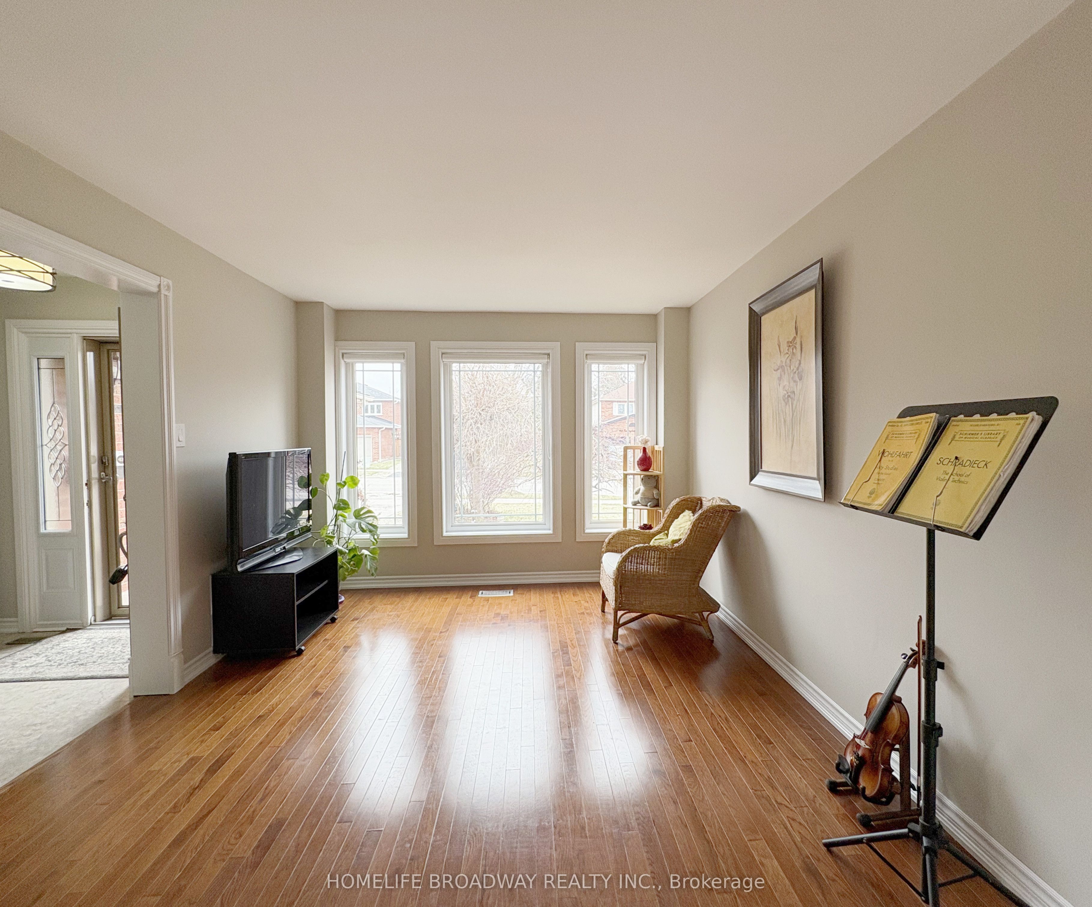 Additional image 4 of 50 Fallingbrook Street, Whitby, ON, L1R 1L8