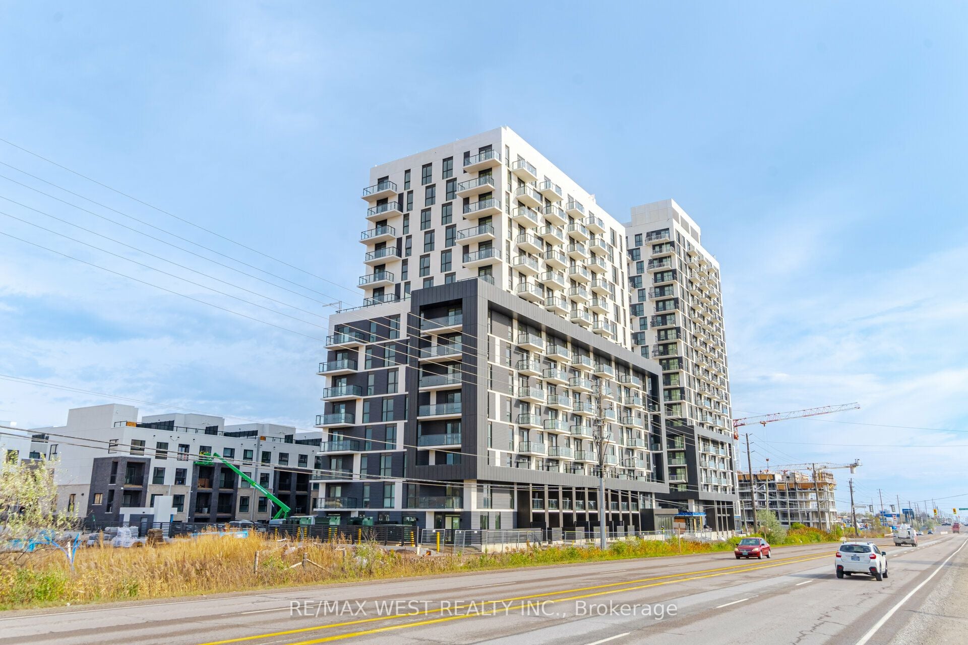 708-345 Wheat Boom Drive, Oakville, ON, L6H 7X4