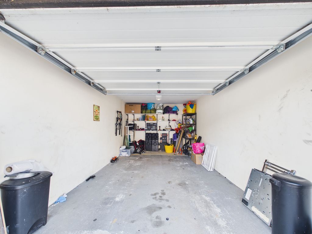 Additional image 8 of 2 bed flat for saleJubilee Drive, Redruth TR15