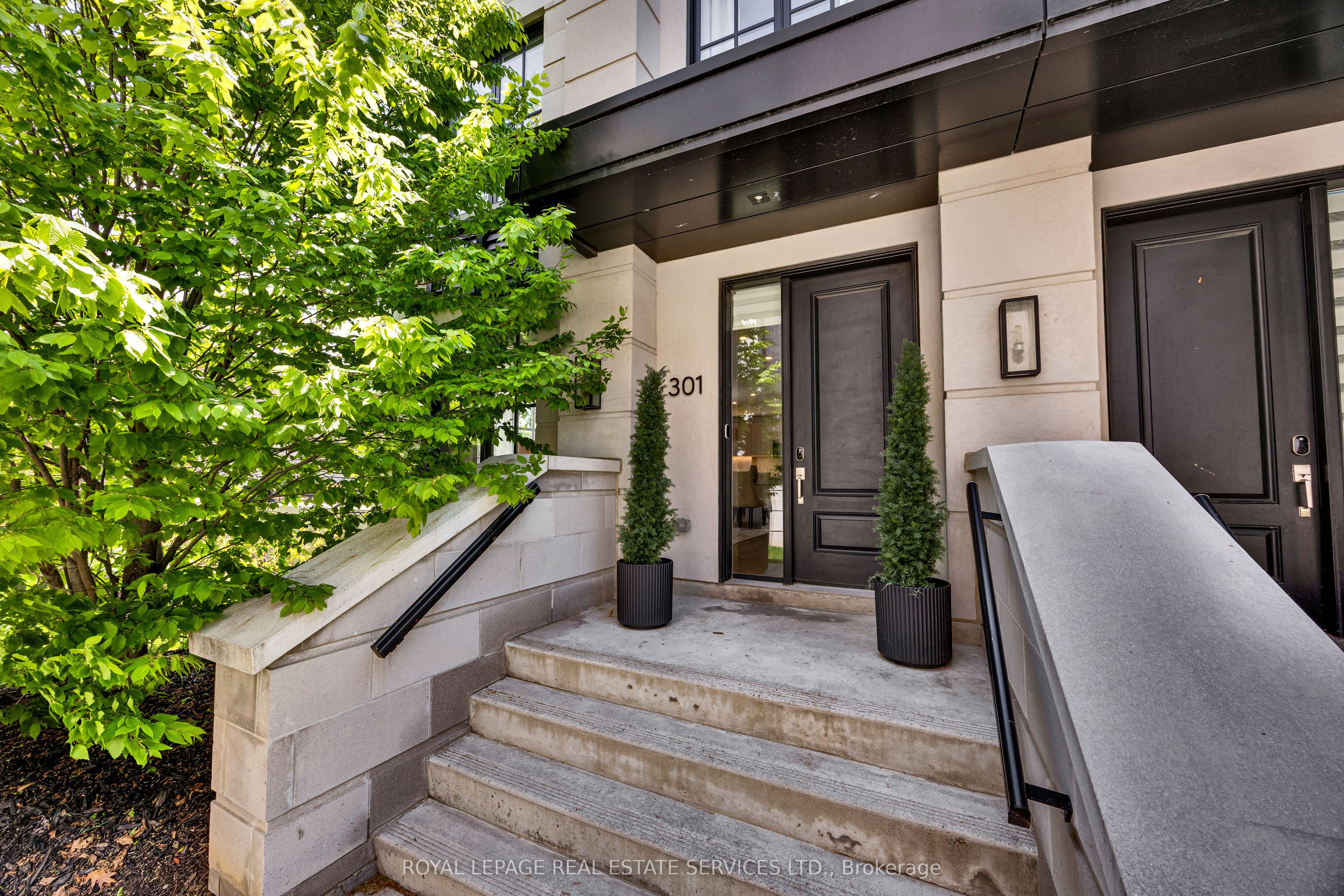 Additional image 3 of 301-1195 Gooseberry Lane, Mississauga, ON, L5G 0B7