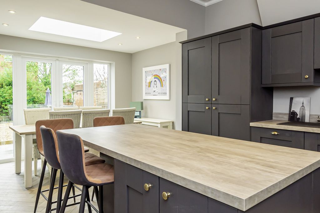 Additional image 2 of 9 bed semi-detached house for saleHoward Street, Reading RG1