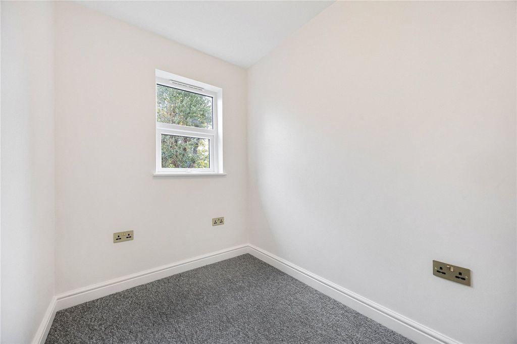 Additional image 21 of 4 bed terraced house for saleLorne Street, Reading RG1