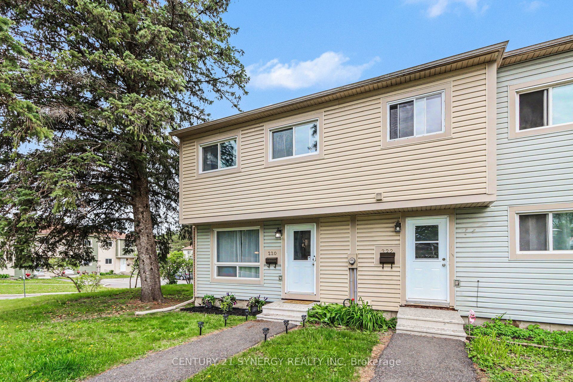 Additional image 2 of 220 Millroad Way, Ottawa, ON, K1E 2C9