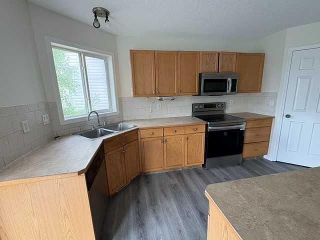 531 Stonegate Road NW, Airdrie, AB, T4B 2Z9 photo 2