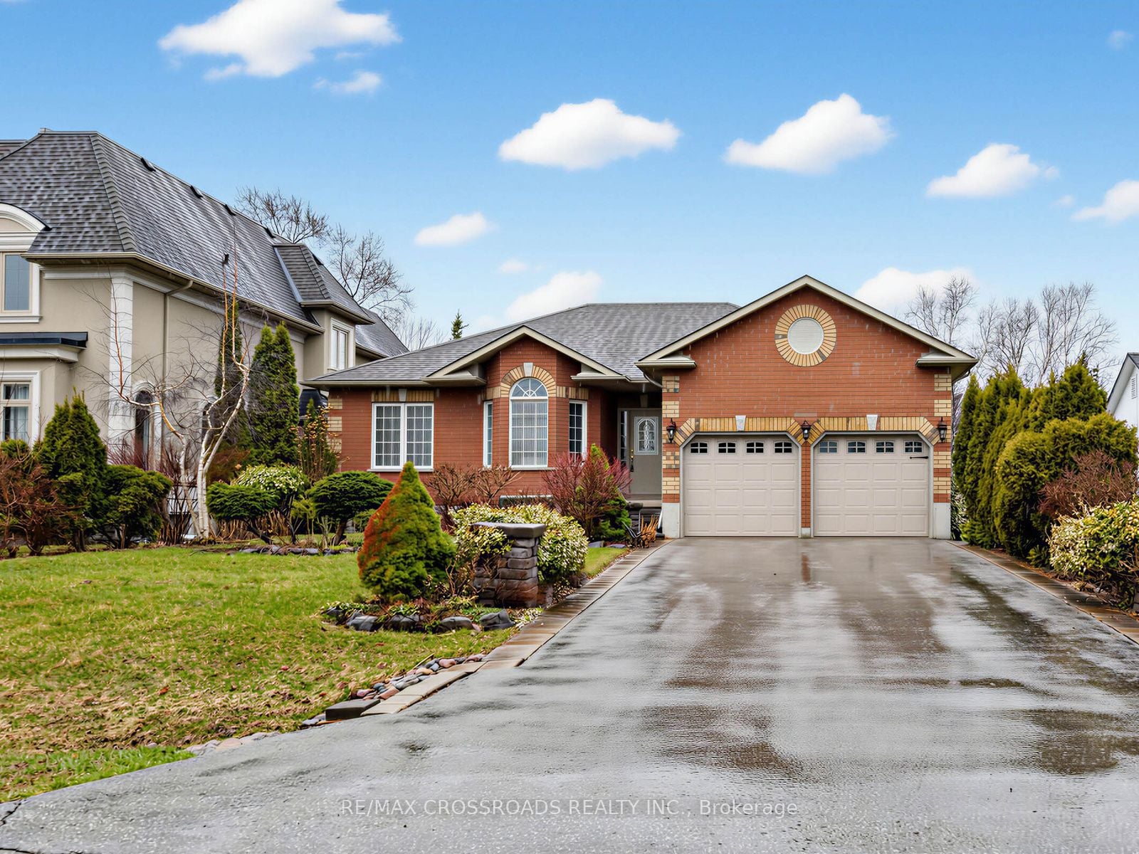 484 Poplar Avenue, Ajax, ON, L1S 1E8