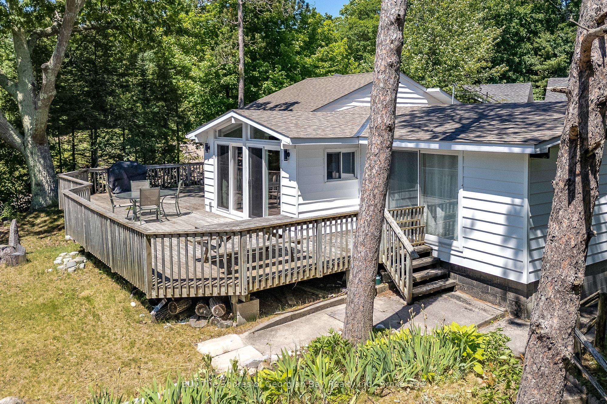 8 Nassau Court, Tiny, ON, L9M 0H3 photo 2