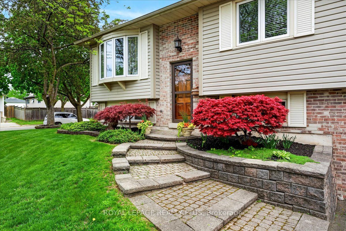 4452 Delaney Drive, Burlington, ON, L7L 5J2 photo 4