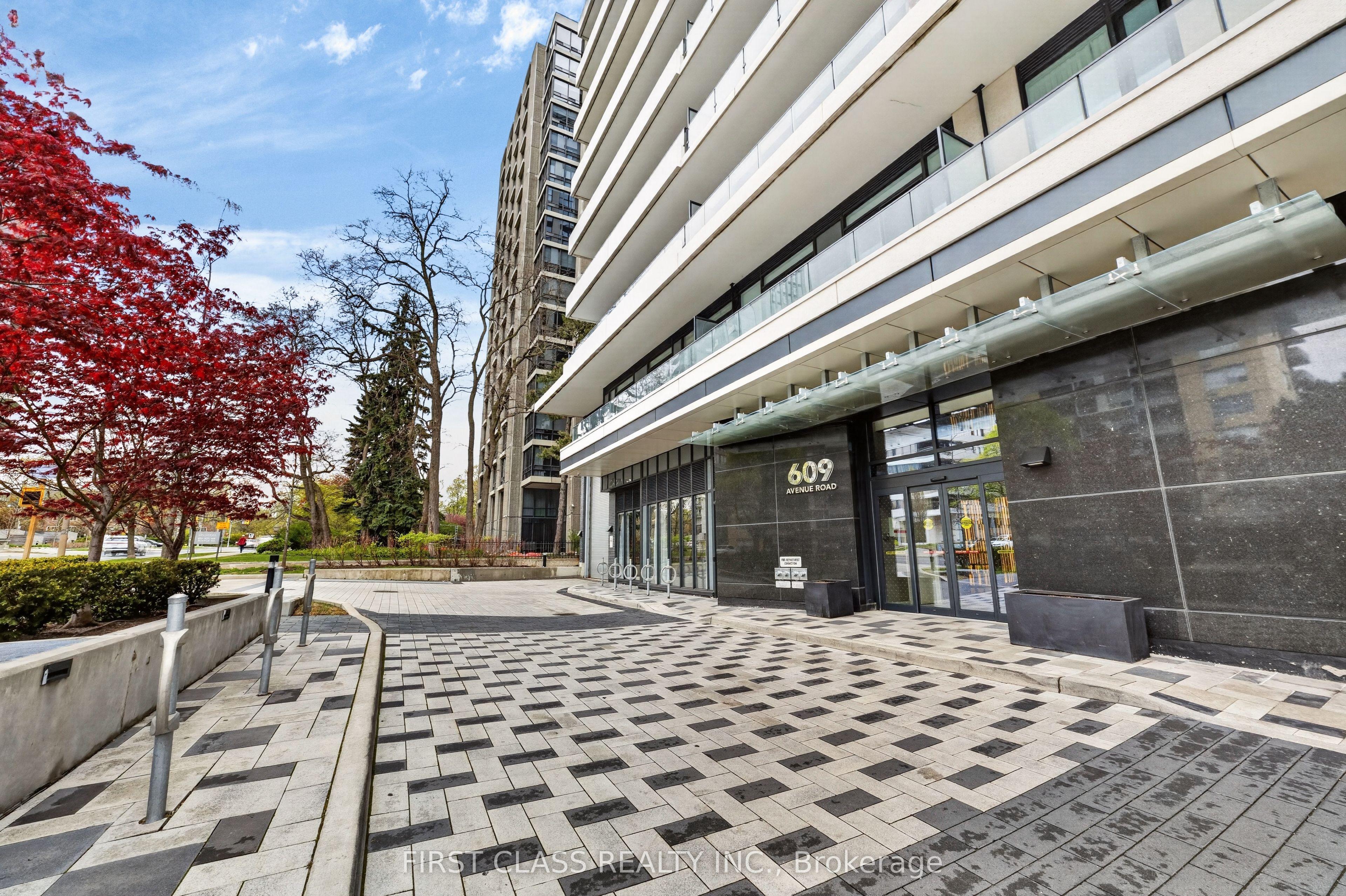 707-609 Avenue Road, Toronto, ON, M4V 0B1