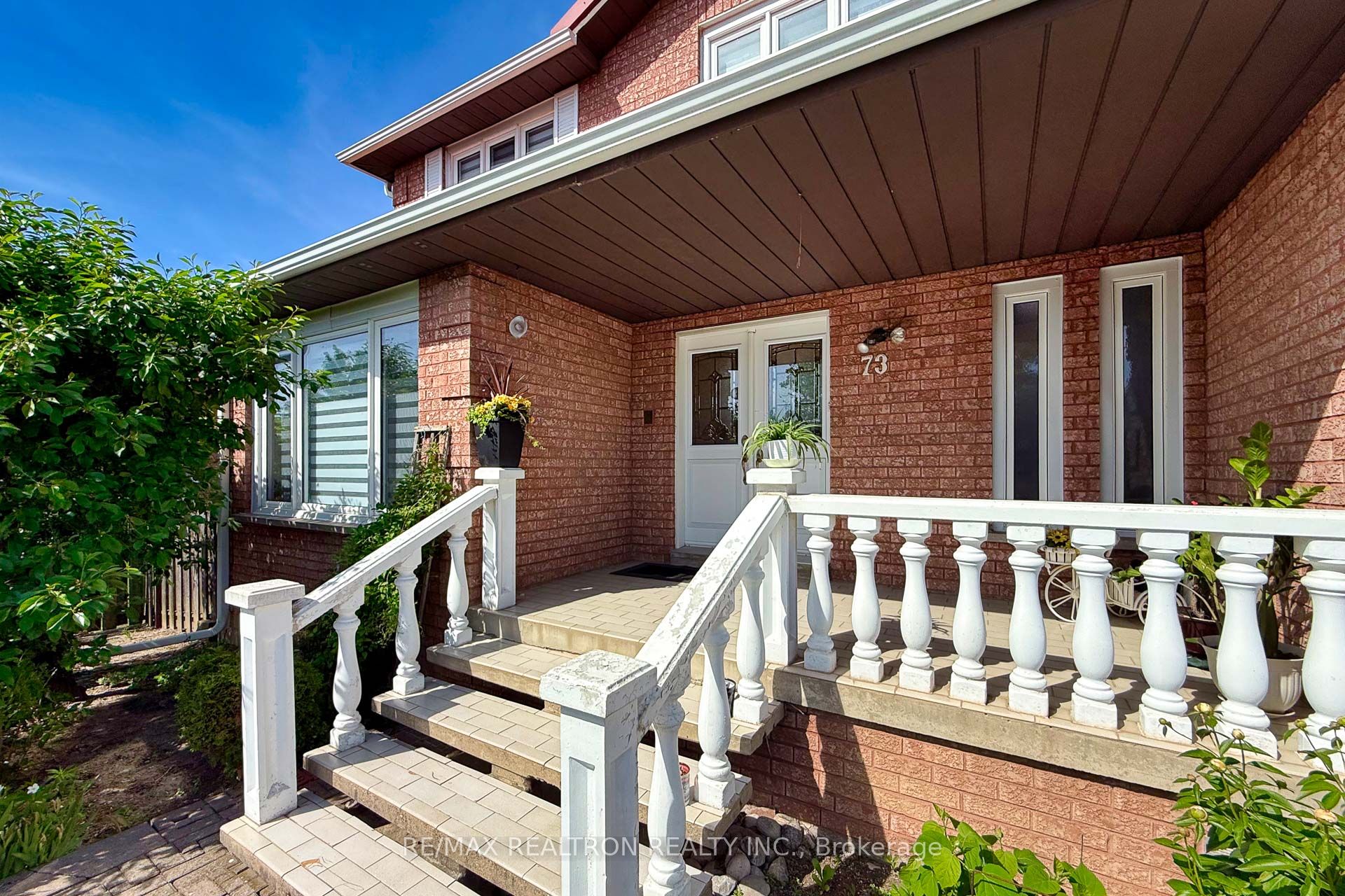 73 Saddle Tree Crescent, Vaughan, ON, L4L 3X4 photo 2