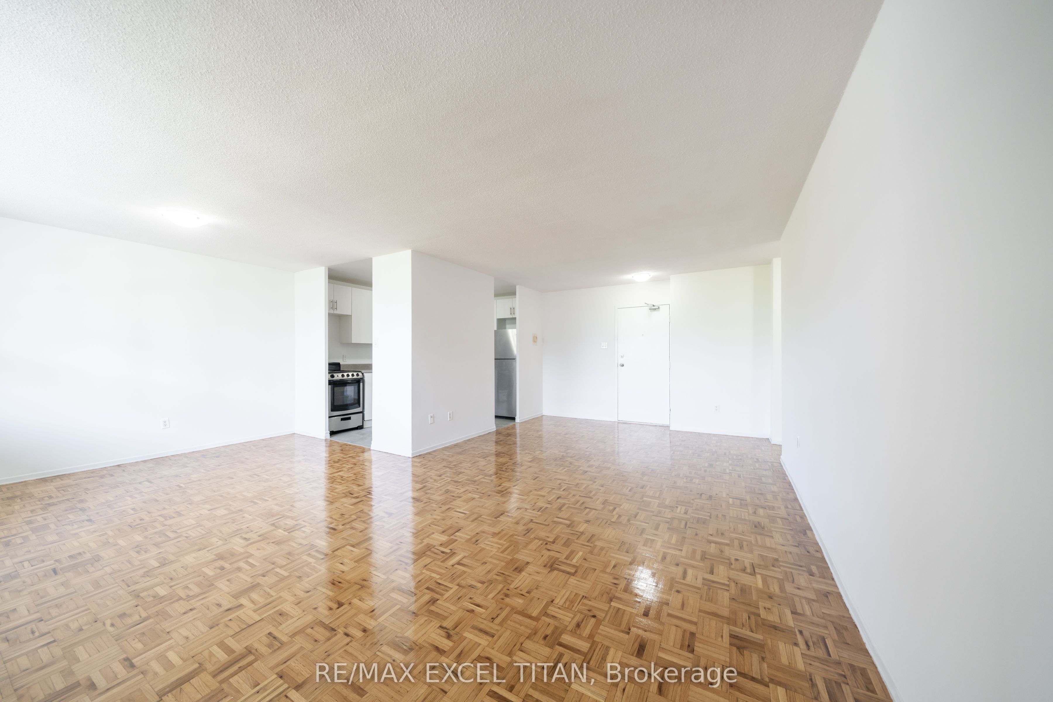 412-5 Glamorgan Avenue, Toronto, ON, M1P 4P1 photo 3