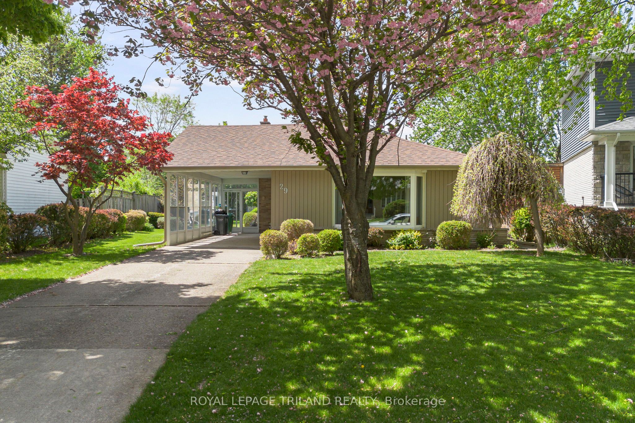 29 Ladore Drive, Brampton, ON, L6Y 1V4