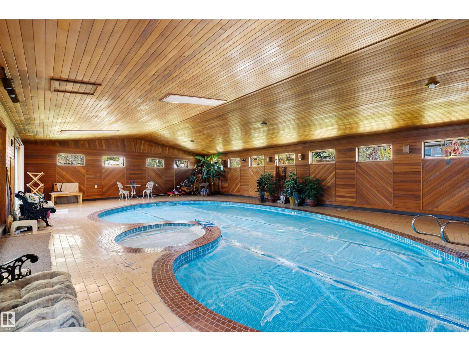 13504 81 Avenue NW, Edmonton, AB, T5R3N5 photo 2