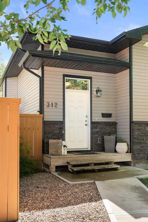 Additional image 2 of 312 4 Avenue NW, Medicine Hat, AB, T1A1Z1