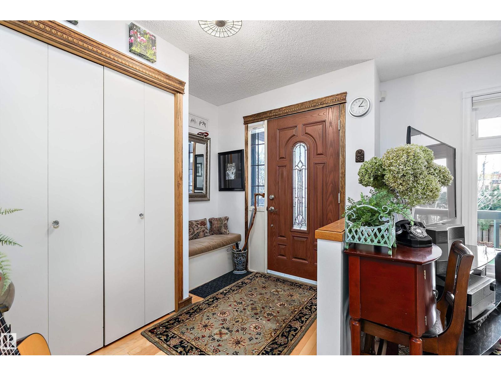 9420 102a Avenue NW, Edmonton, AB, T5H4L7 photo 4