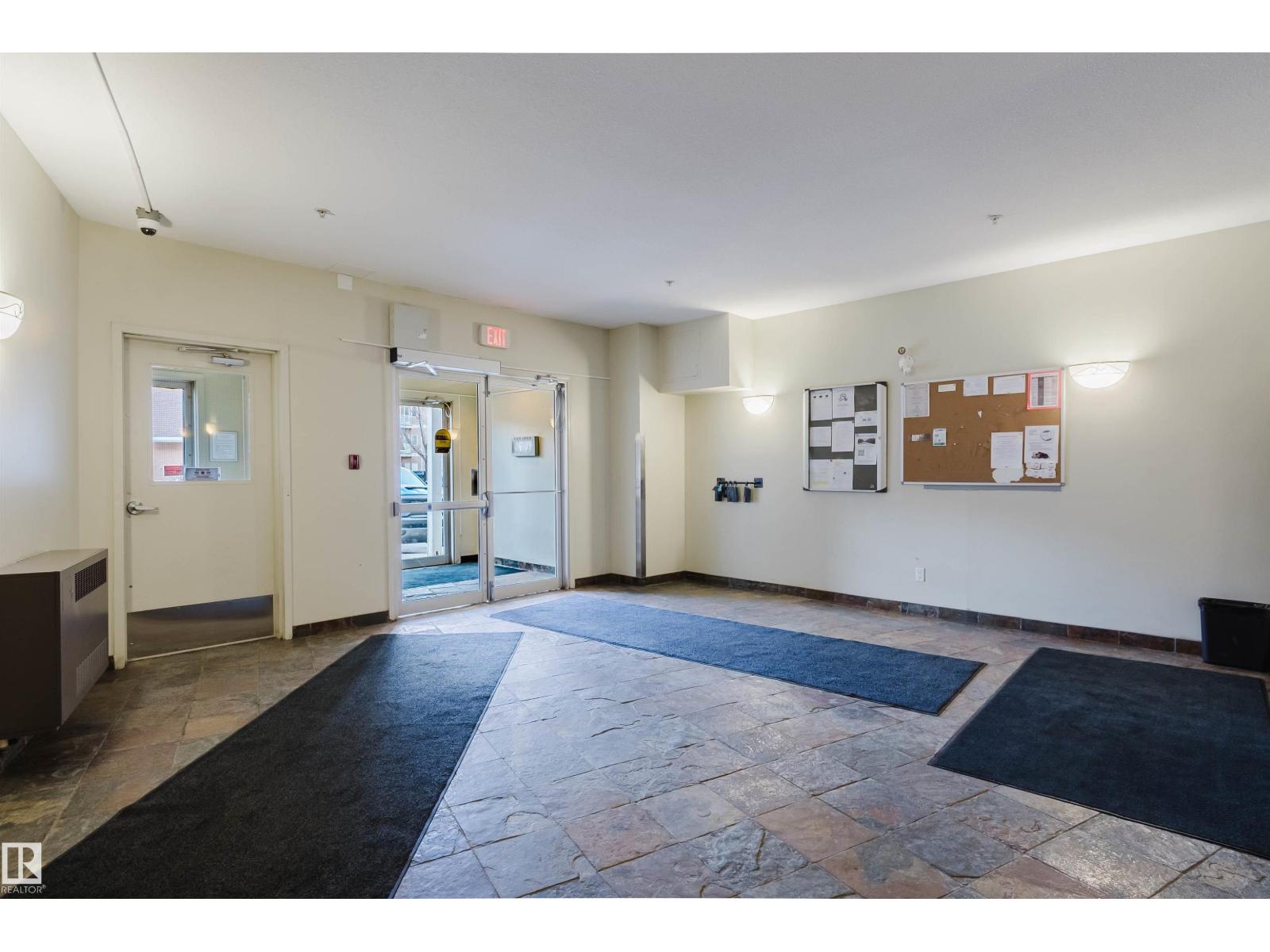 308-4316 139 Avenue NW, Edmonton, AB, T5Y0L1 photo 2