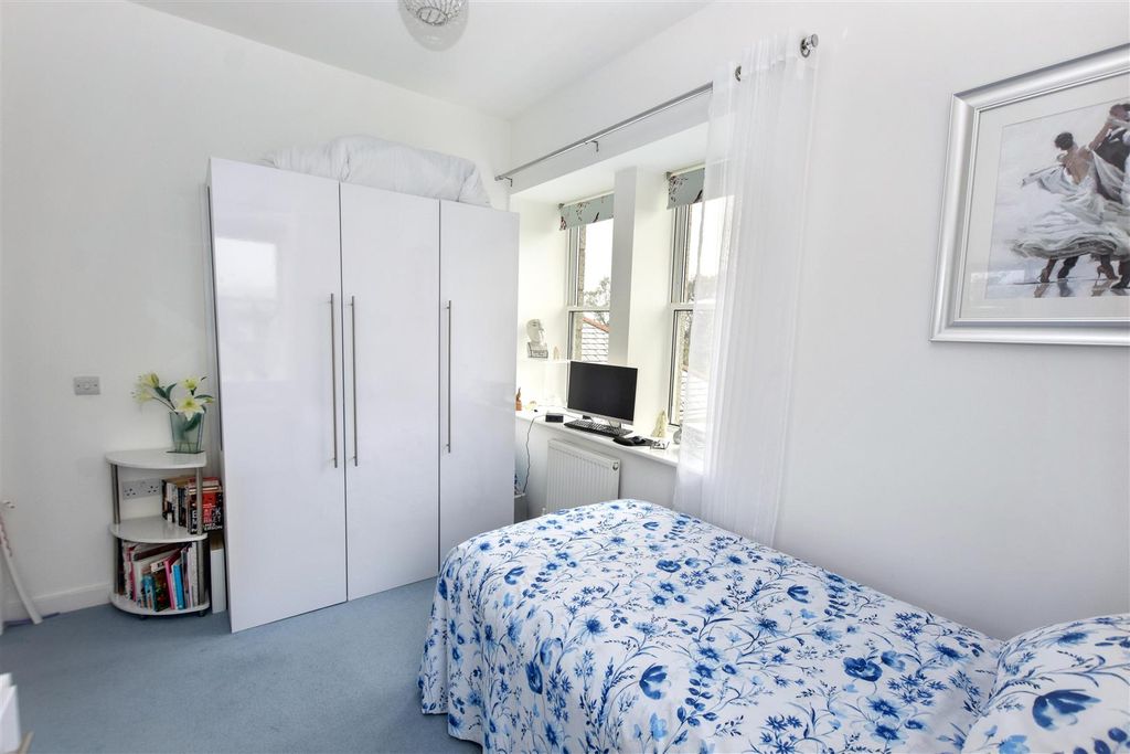 Additional image 9 of 2 bed flat for saleGweal Pawl, Redruth TR15