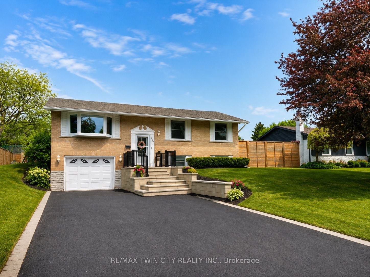 107 Rosslinn Road, Cambridge, ON, N1S 3K3 photo 2