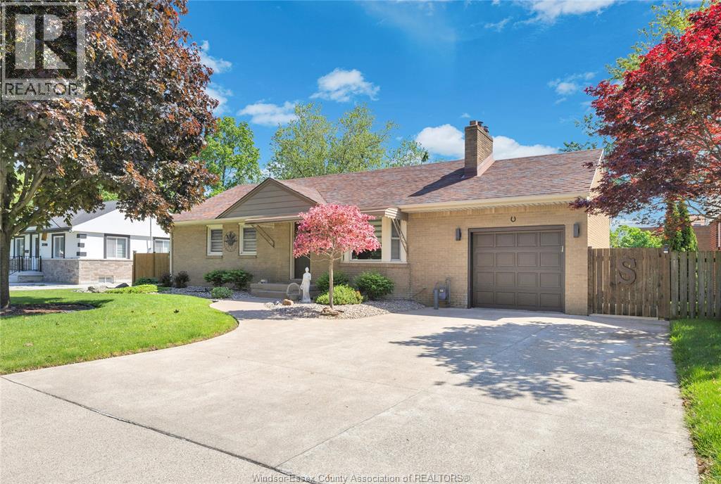 2630 Virginia Park, Windsor, ON, N9E2B4 photo 2