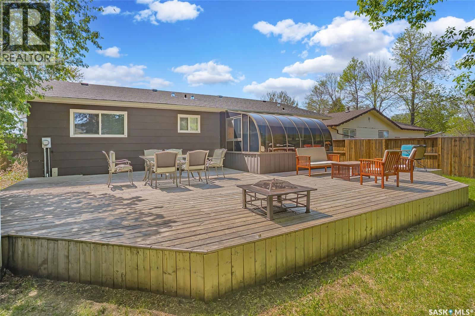 215 Neatby Crescent, Saskatoon, SK, S7M4W9 photo 3